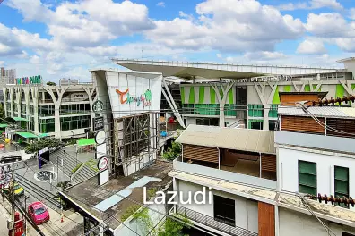 Retail space for rent in Srinakarin