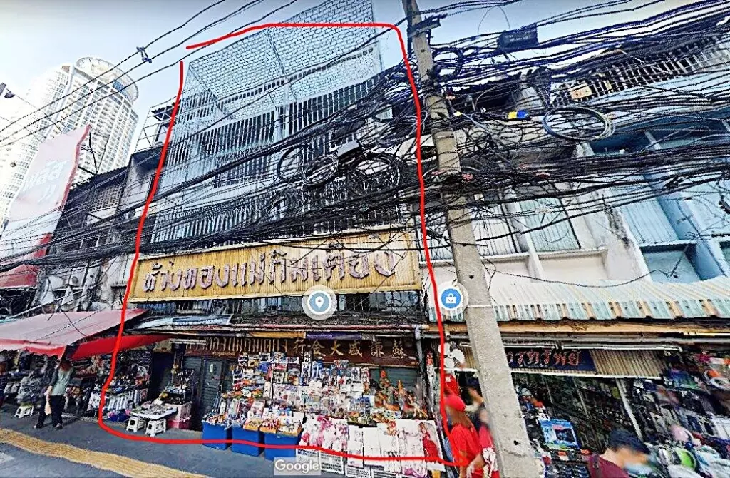 100 sqm freehold commercial building in Khlong Toei Bangkok