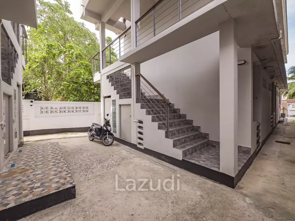 Apartment Building + Business in Chaweng