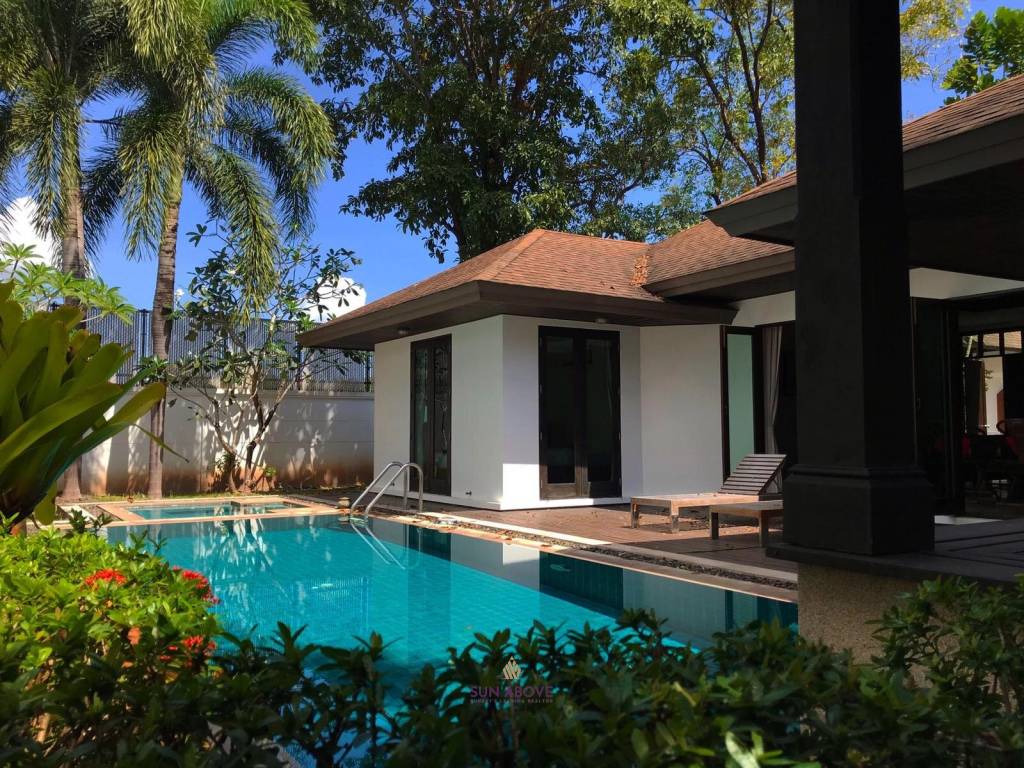 3 beds 2 baths luxury villa in Chalong