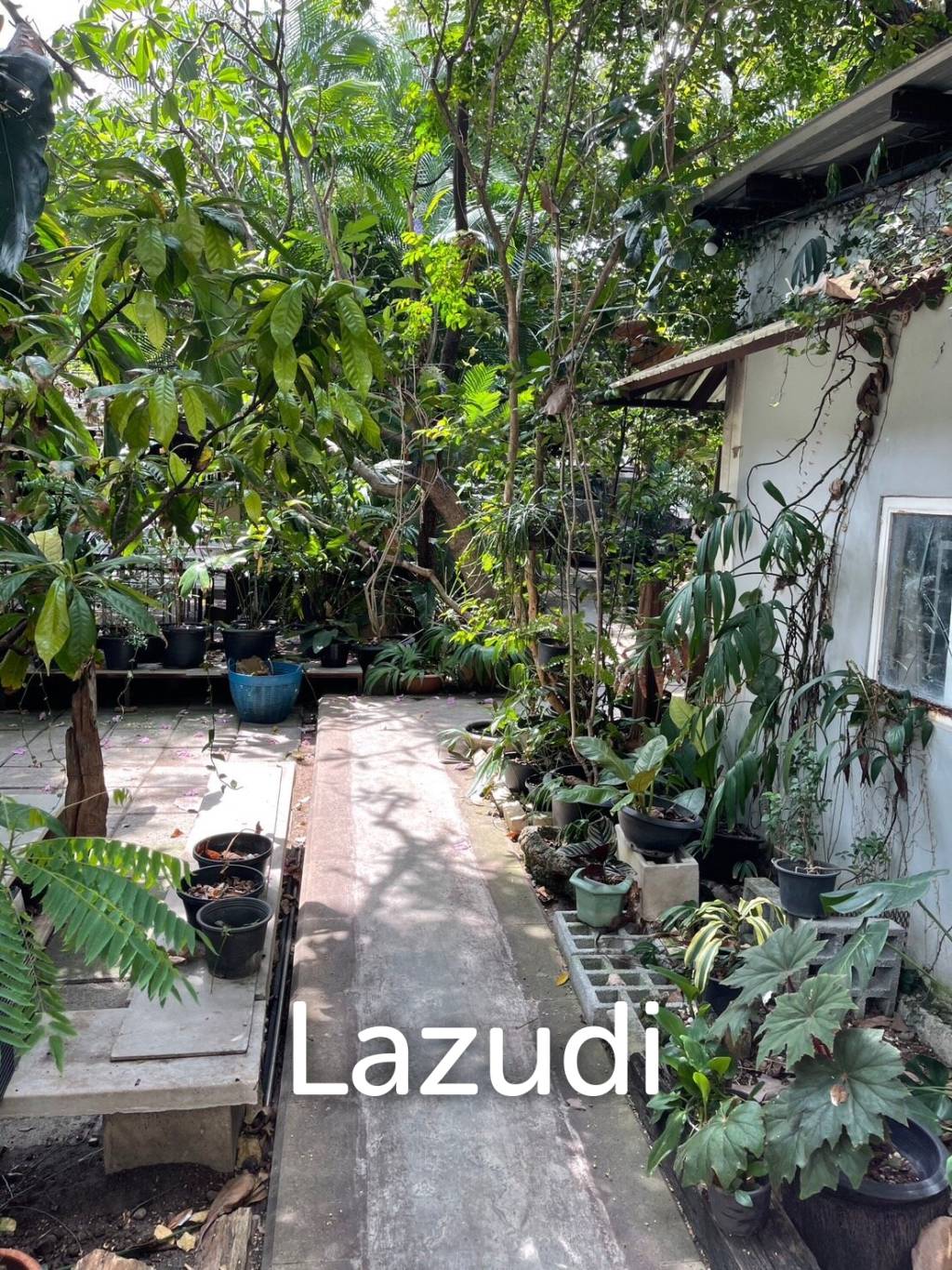 1,760 SQ.M Land Soi Pradiphat 19 For Sale