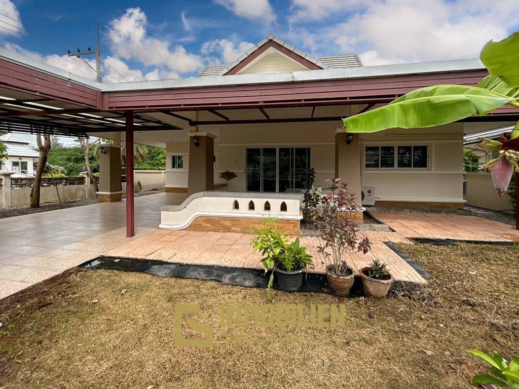 Emerald Green : 3 Bedroom 3 Bathroom Villa