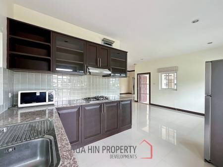 Emerald Green : 3 Bedroom 3 Bathroom Villa