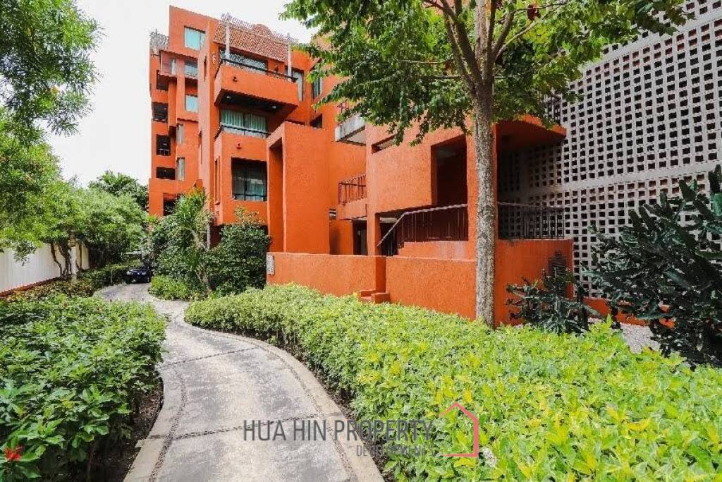 LAS TORTUGAS : 2 bed beachfront condo