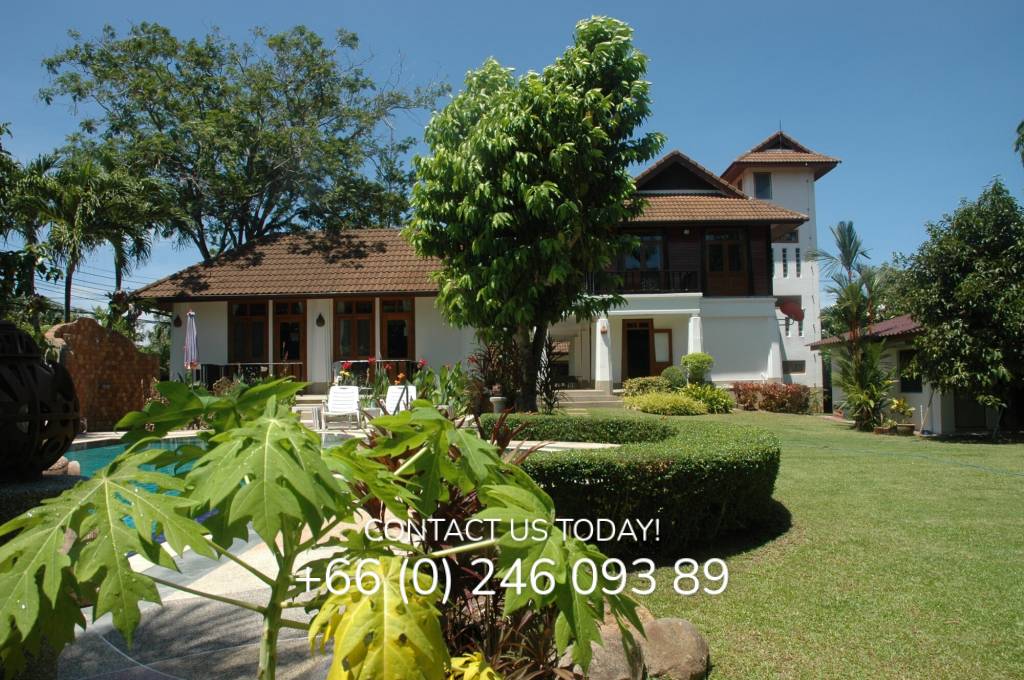 
        Beautiful and Large Villa with Pool and Garden in Phuket, Rawai Nai...