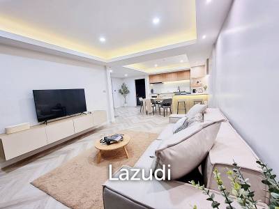 4 Bed 3 Bath 210 SQ.M Townhouse in Ekkamai