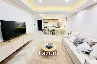 4 Bed 3 Bath 210 SQ.M Townhouse in Ekkamai