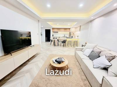 4 Bed 3 Bath 210 SQ.M Townhouse in Ekkamai