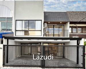 4 Bed 3 Bath 210 SQ.M Townhouse in Ekkamai