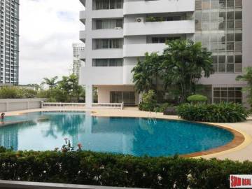 DS Tower 1 | Large Three Bedroom Family Condo with Pool Views on Sukhumvit 33