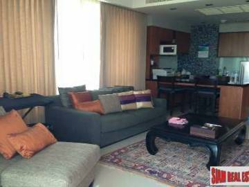 Baan Rajprasong Bangkok | Sunlit Two Bedroom Corner Condo in Lumphini