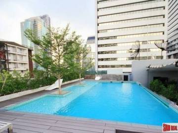 Quad Silom | Large Two Bedroom Condo for Sale in a Low-rise Building in Chong Nonsi