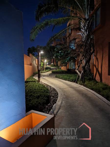 Las Tortugas : 2 Bed Beachfront Condo