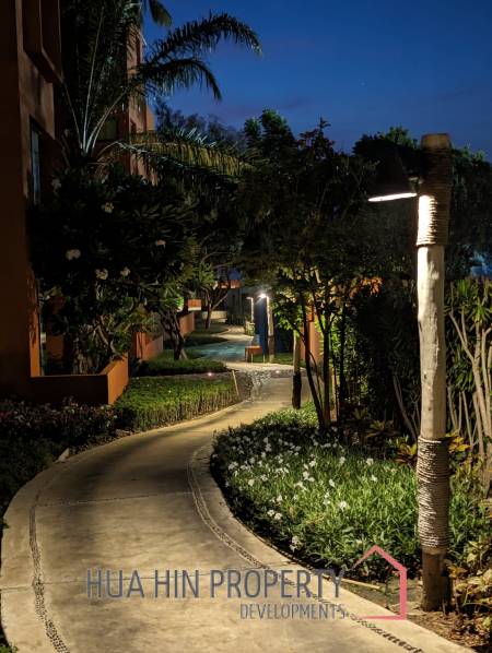 Las Tortugas : 2 Bed Beachfront Condo