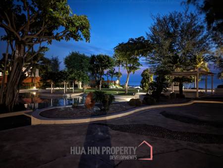 Las Tortugas : 2 Bed Beachfront Condo