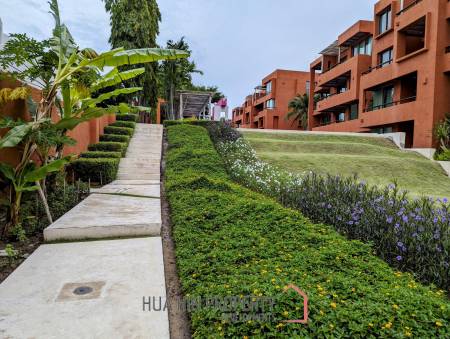 Las Tortugas : 2 Bed Beachfront Condo