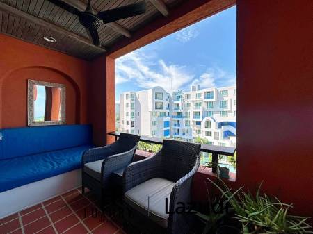 Las Tortugas : 2 Bed Beachfront Condo