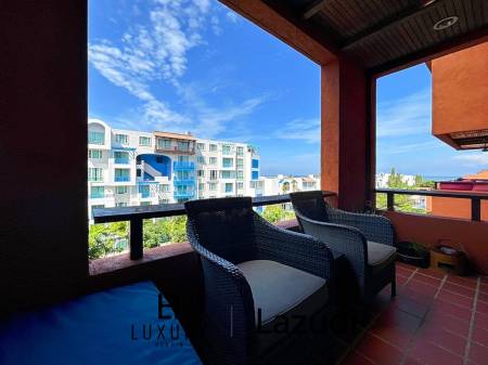 Las Tortugas : 2 Bed Beachfront Condo