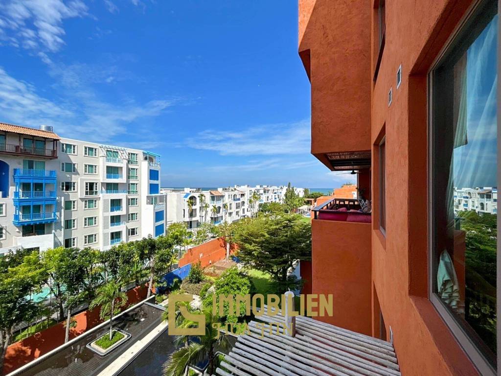 Las Tortugas : 2 Bed Beachfront Condo