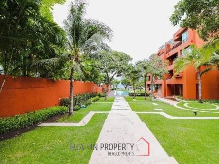 Las Tortugas : 2 Bed Beachfront Condo