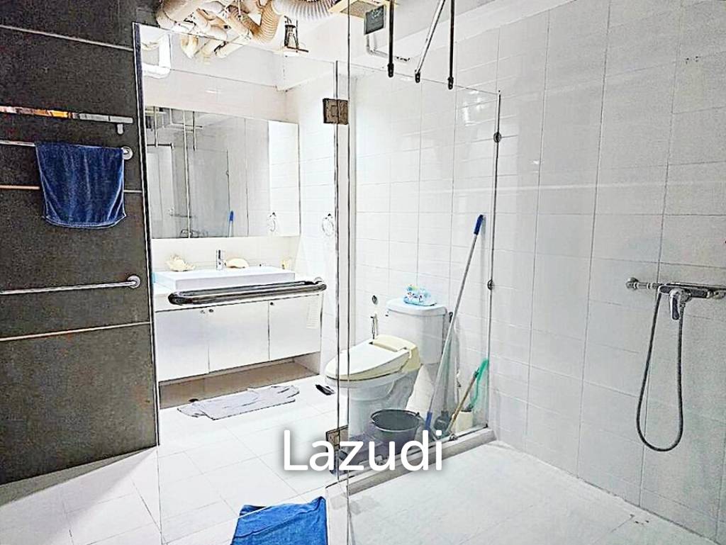 2 Bedroom 1 Bathroom 174 SQ.M State Tower