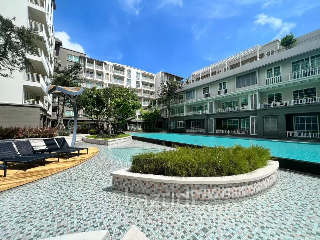 AUTUMN :  2 Bed Condo Nice view near the beach