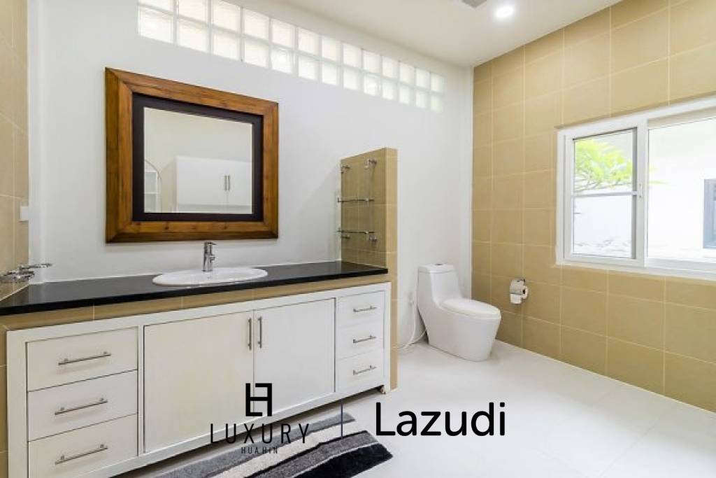 692 m² 4 Chambre 4 Salle de bain Villa Pour Louer