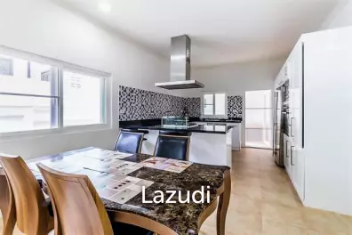 Nature Valley: Great Quality 4 Bed Pool Villa
