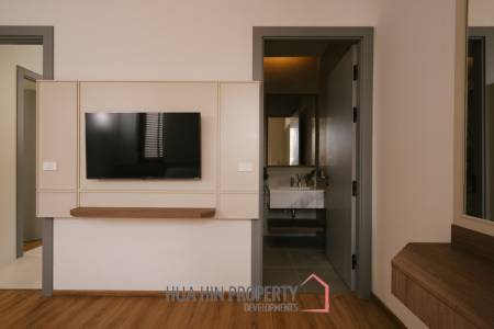 3 Beds 4 Baths 332 SQ.M Na Raya