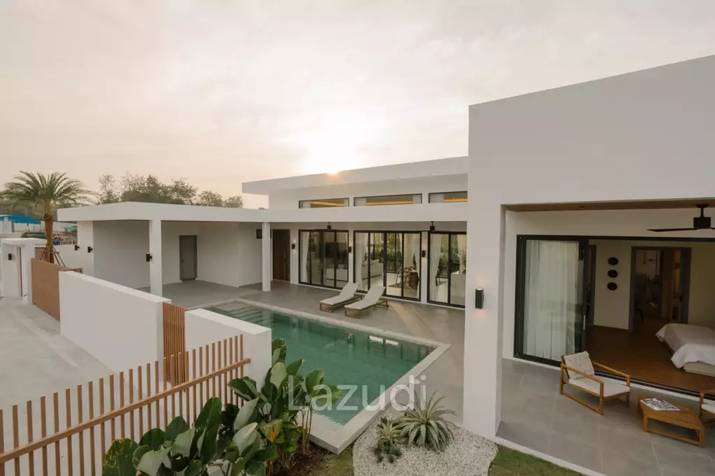 Luxurious Modern Villa with Private Pool in Hua Hin