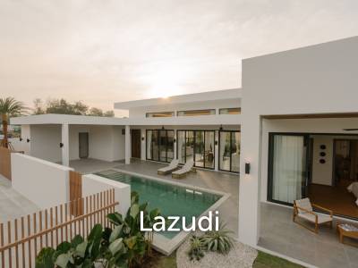 3 Beds 4 Baths 370 SQ.M Na Raya