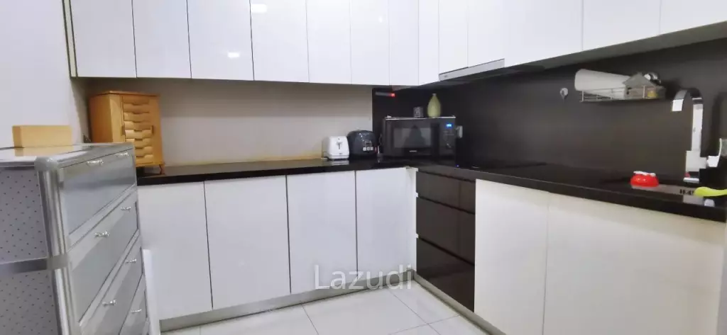 1 Bed 2 Baths 84 SQ.M. Park Royal 2