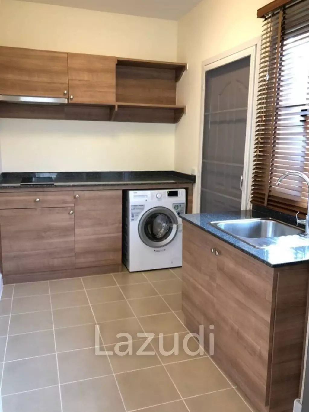 2-Storey 3 Bed House For Sale In Housing Project