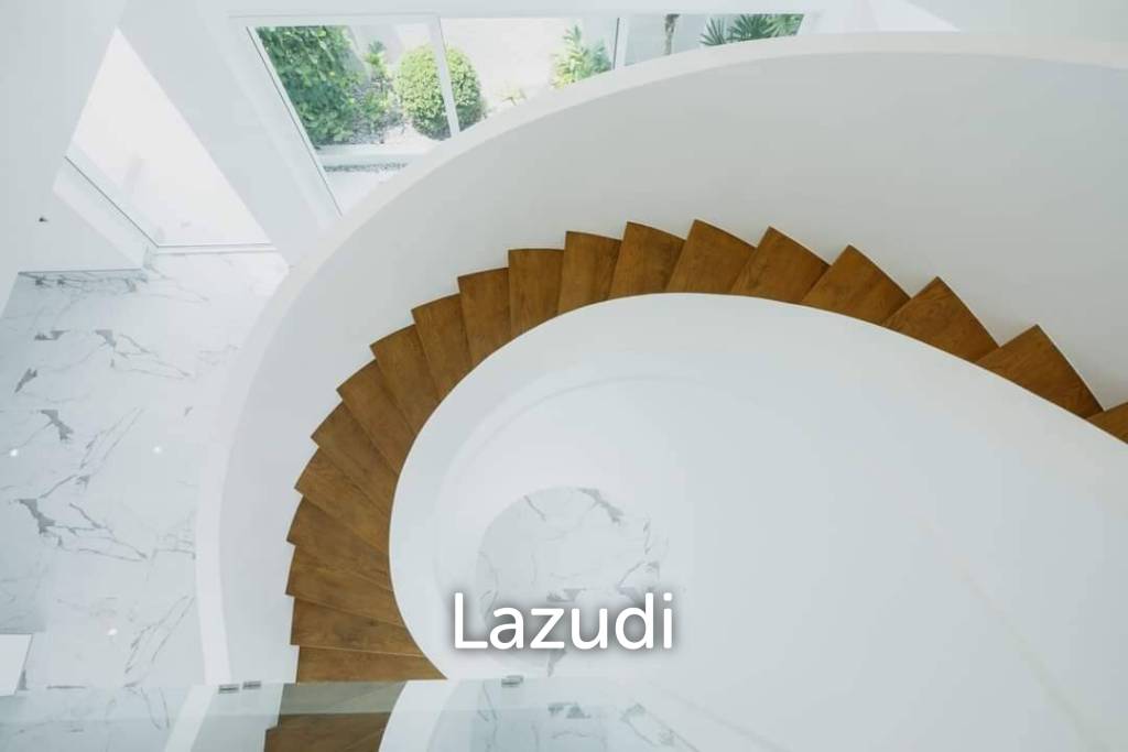 Newby Villa 8 Bedrooms In Modern Luxury Style