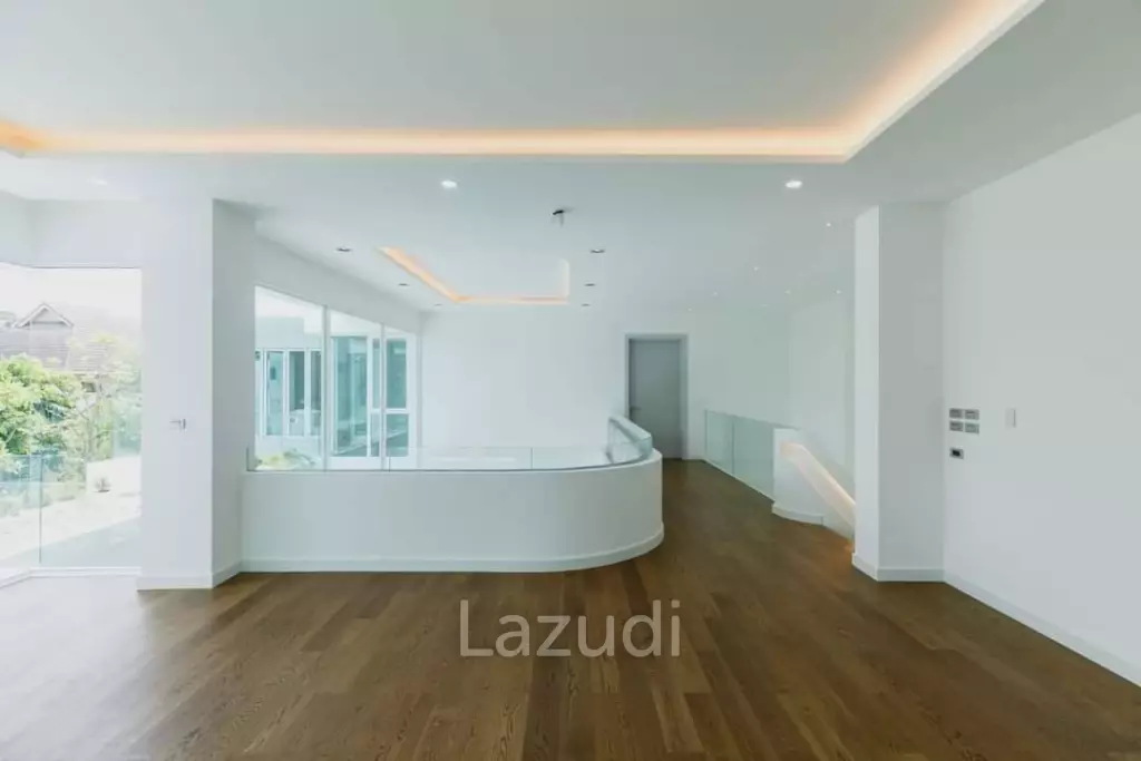 Newby Villa 8 Bedrooms In Modern Luxury Style