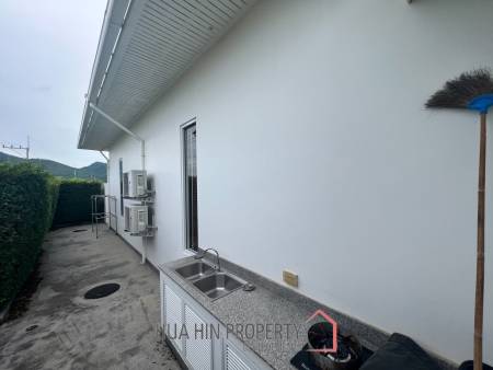 FALCON HILL HUA HIN : 4 bed luxury pool villa at great price