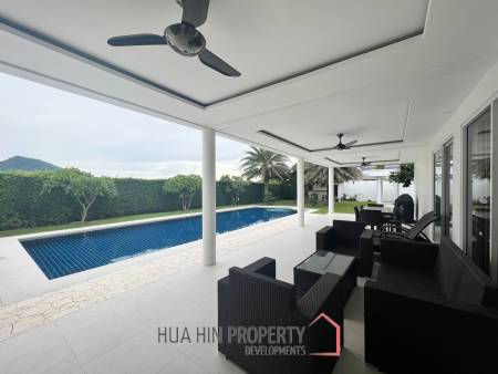 FALCON HILL HUA HIN : 4 bed luxury pool villa at great price
