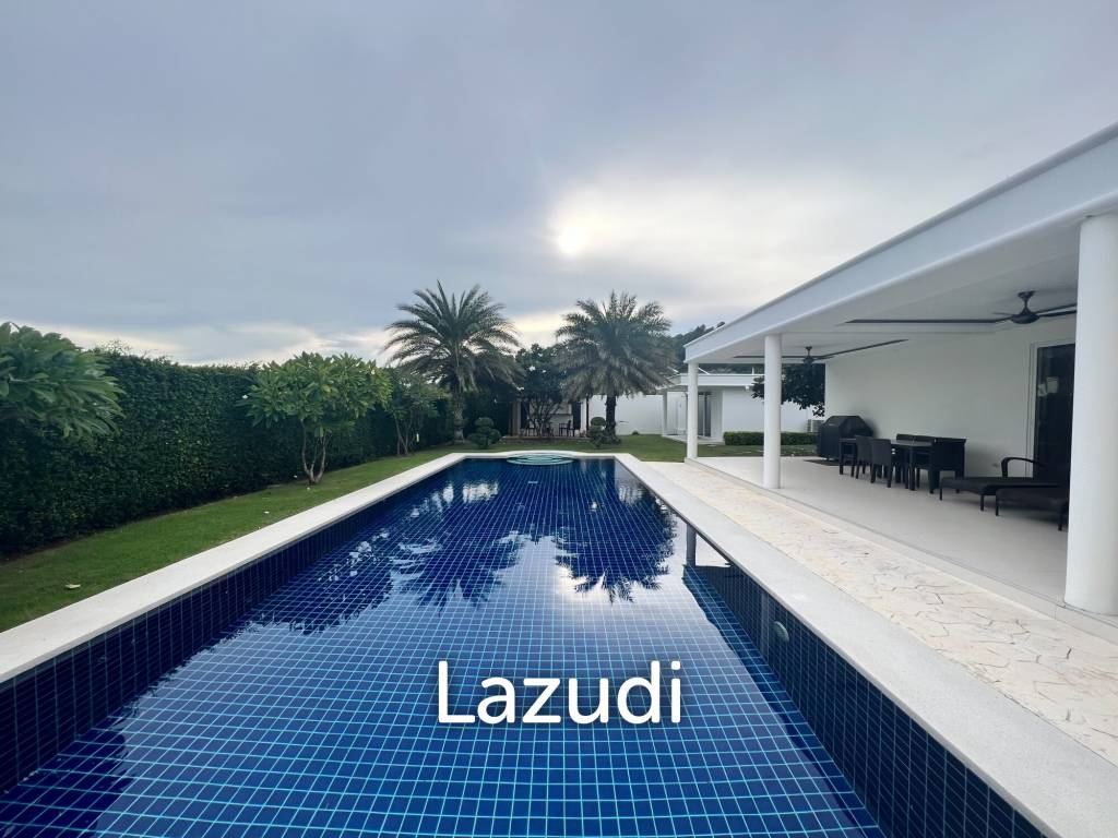 FALCON HILL HUA HIN : 4 bed luxury pool villa