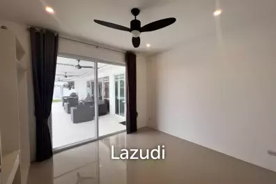 FALCON HILL HUA HIN : 4 bed luxury pool villa at great price