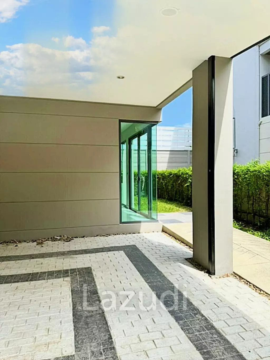 4 Bed 289 SQ.M The SONNE Srinakarindra-Bangna