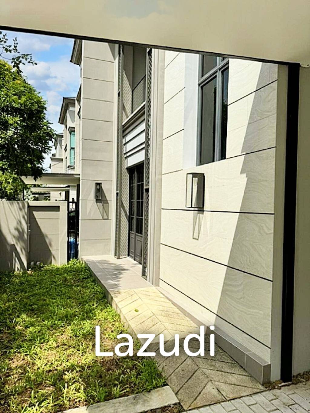 4 Bed 289 SQ.M The SONNE Srinakarindra-Bangna
