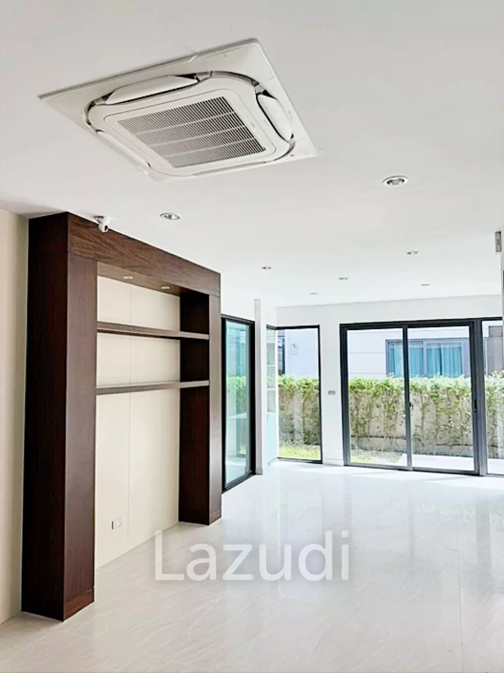 4 Bed 289 SQ.M The SONNE Srinakarindra-Bangna