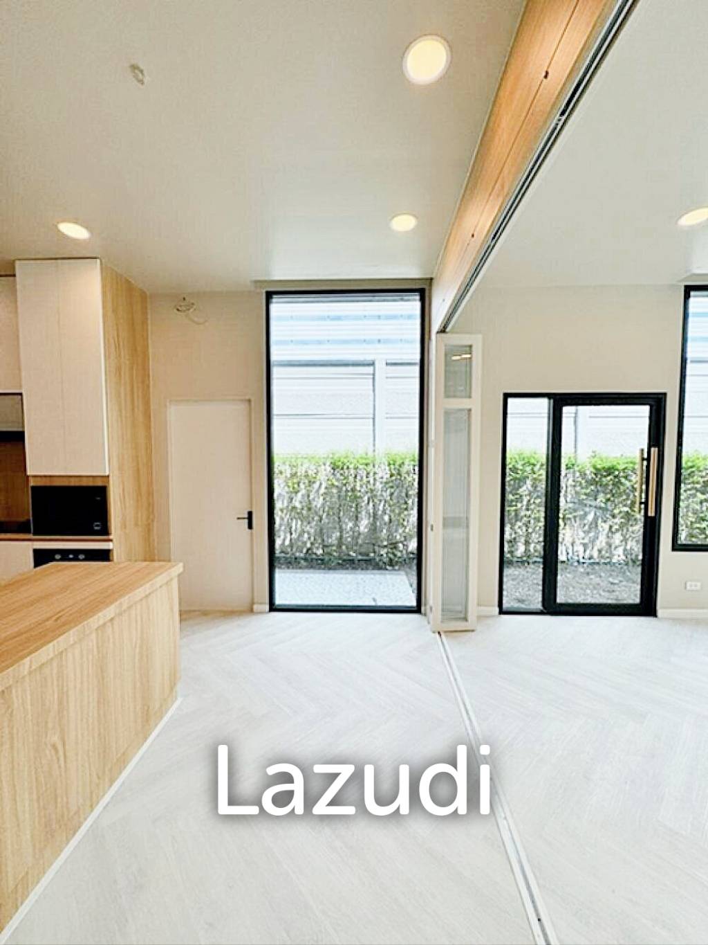 4 Bed 289 SQ.M The SONNE Srinakarindra-Bangna