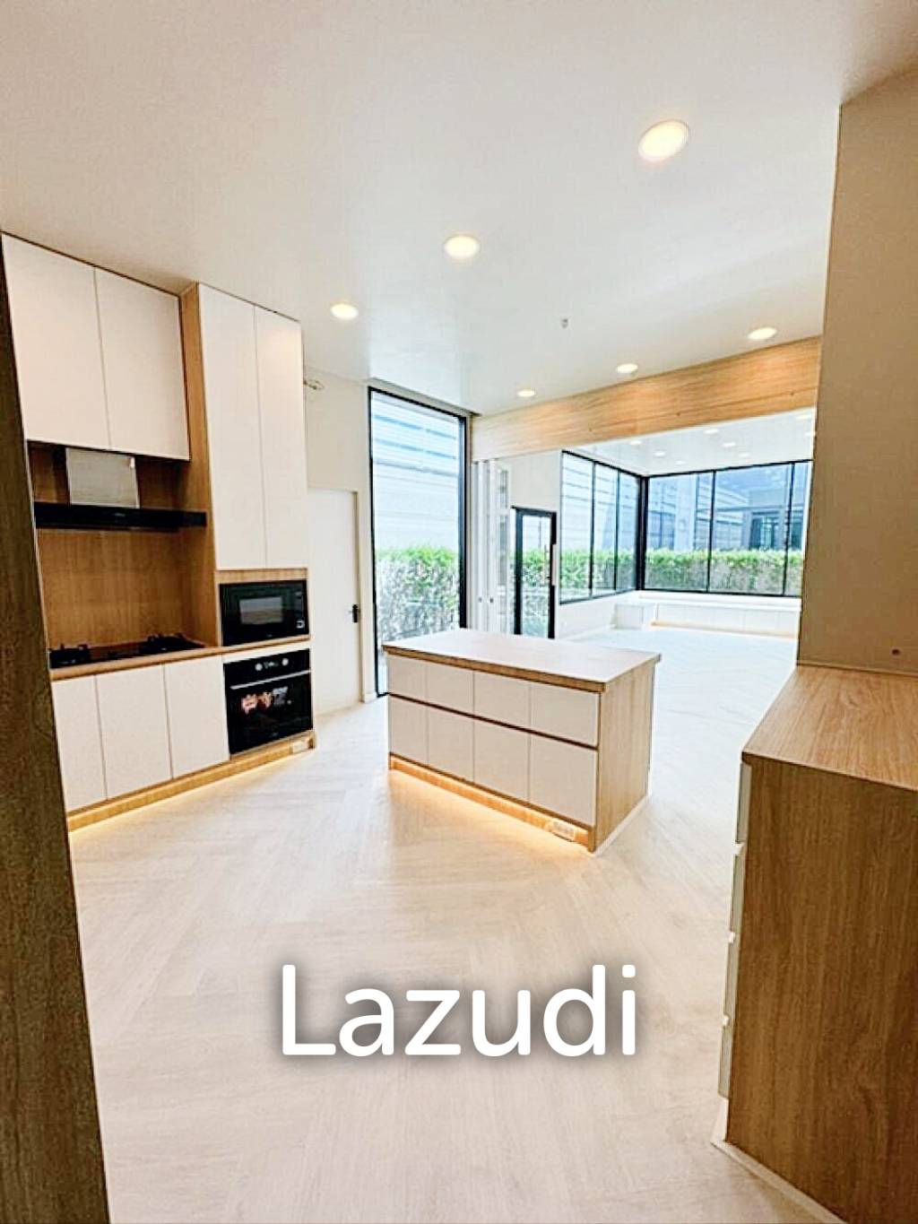 4 Bed 289 SQ.M The SONNE Srinakarindra-Bangna