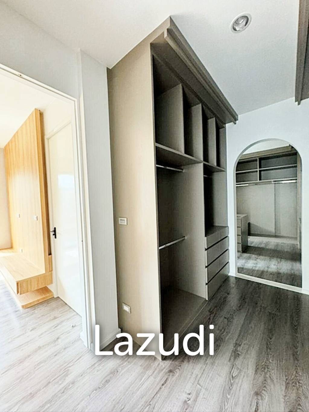 4 Bed 289 SQ.M The SONNE Srinakarindra-Bangna