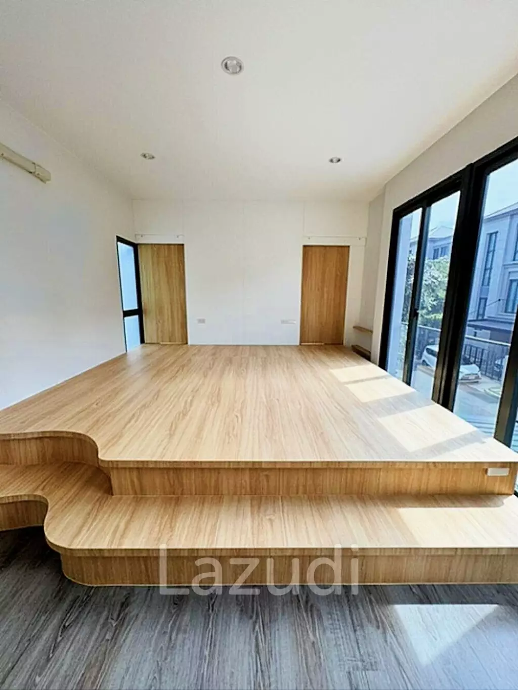 4 Bed 289 SQ.M The SONNE Srinakarindra-Bangna