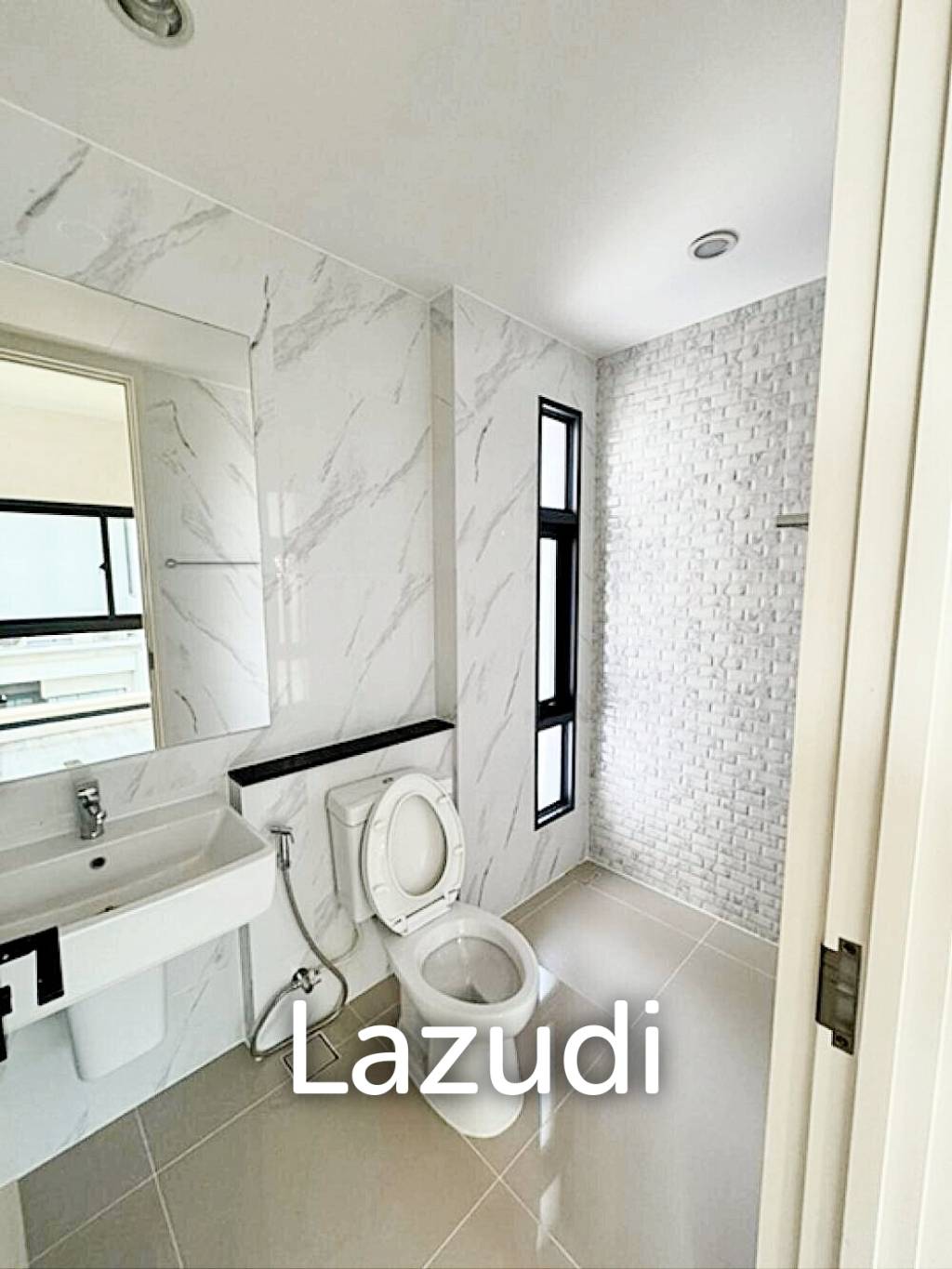 4 Bed 289 SQ.M The SONNE Srinakarindra-Bangna