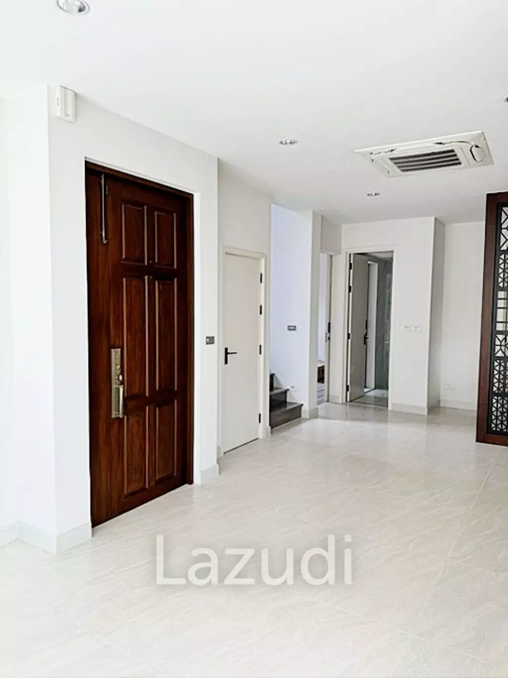 4 Bed 289 SQ.M The SONNE Srinakarindra-Bangna