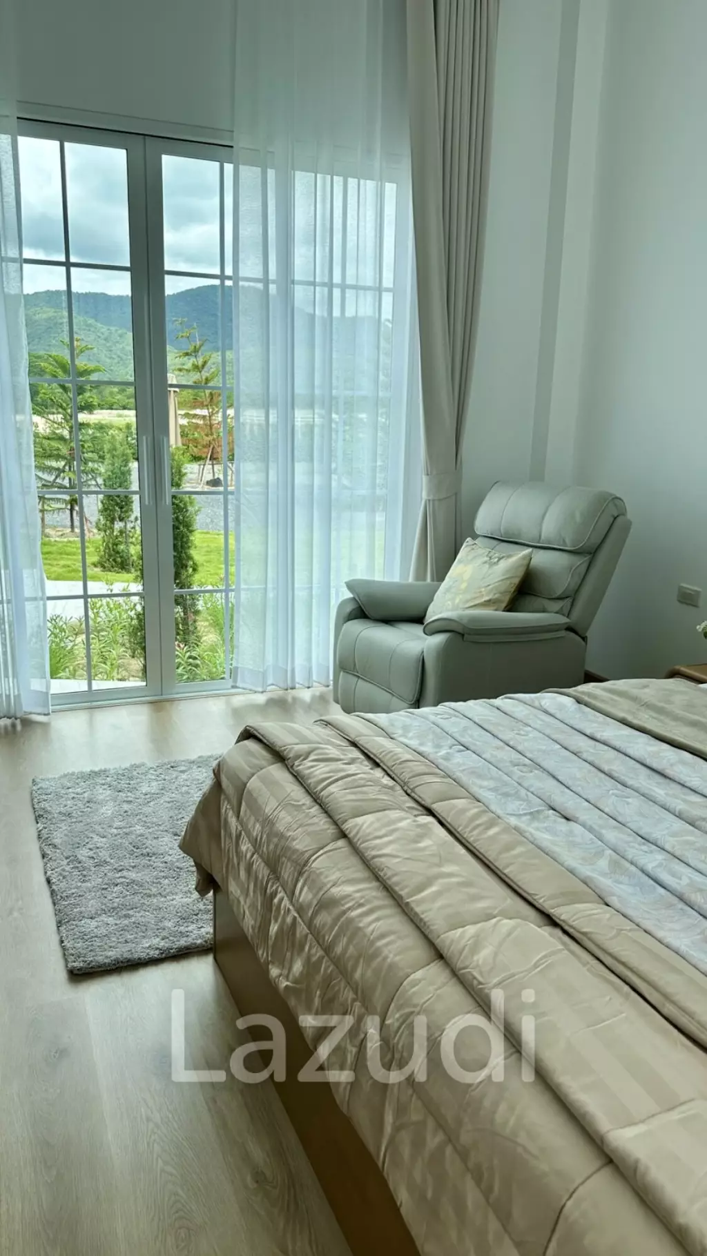 3 Bed 4 Bath 381.25 SQ.M Breeze Hideaway