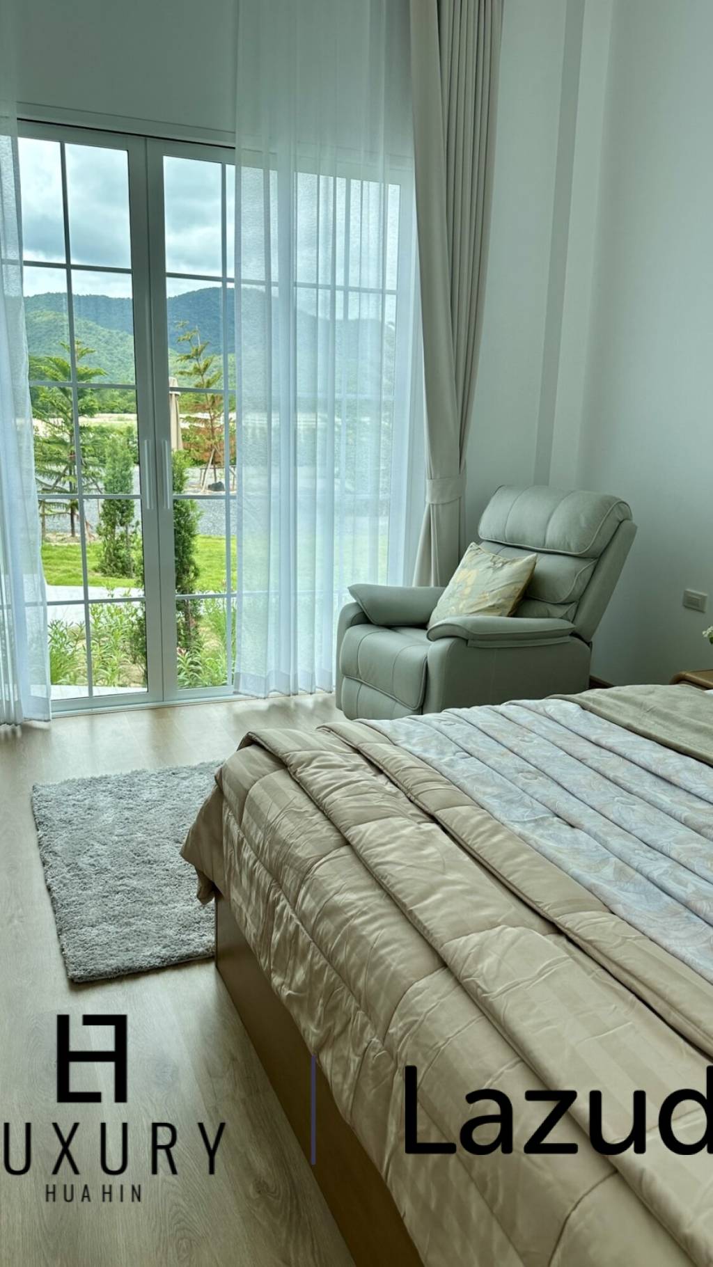 1,600 Sqm 3 Bed 4 Bath Villa For Sale